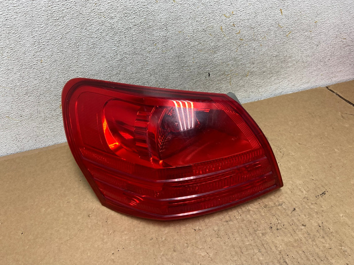 2008 to 2015 Nissan Rogue Left Driver Lh Side Tail Light AI3517 LK0