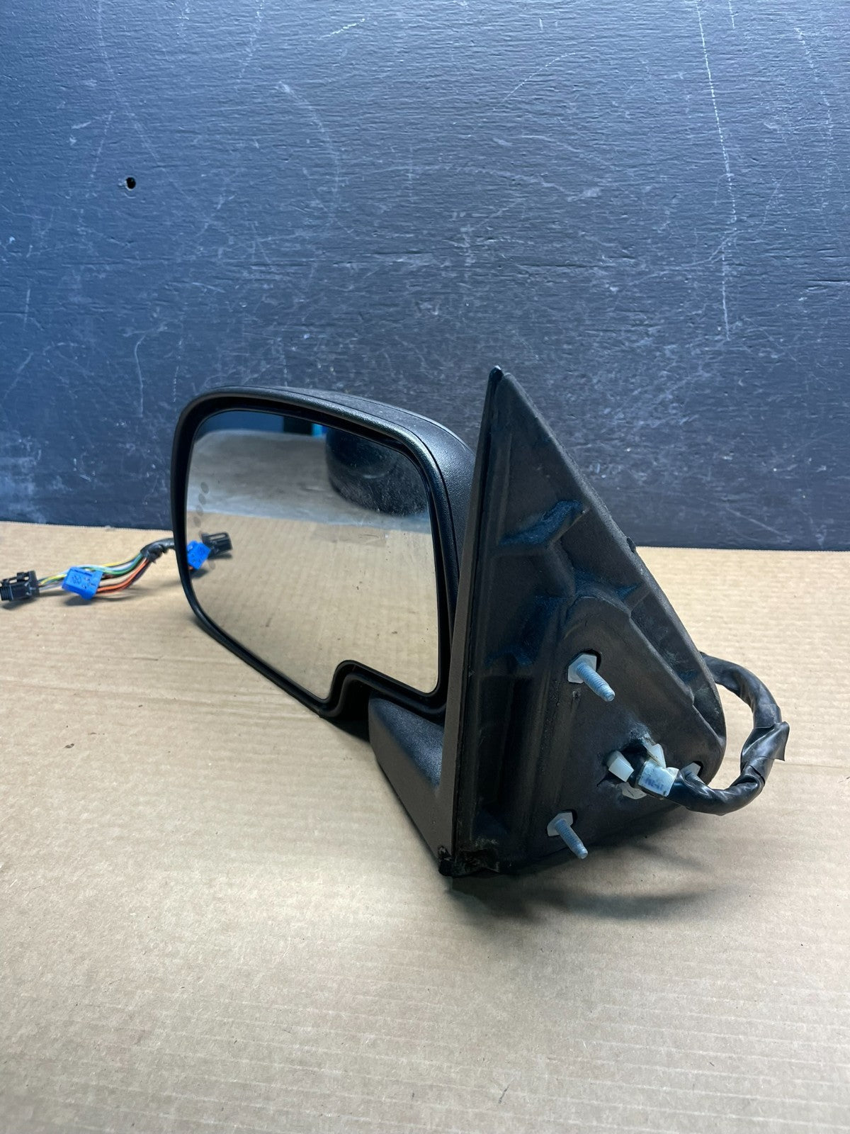 2003-2006 Chevrolet Tahoe Suburban Left Driver LH Turn Door Mirror AF6736 MS11