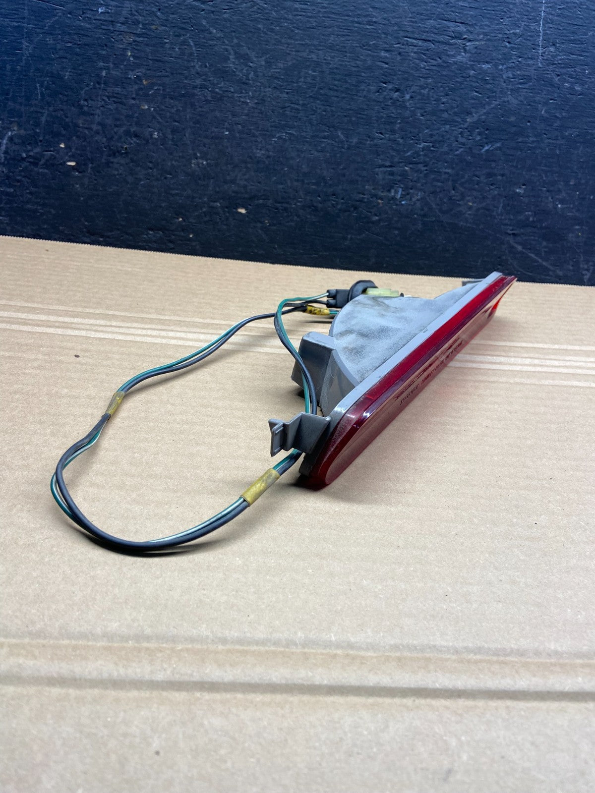 1999 to 2004 Honda Odyssey Rear 3rd Brake Light Lamp ae4677 DG2