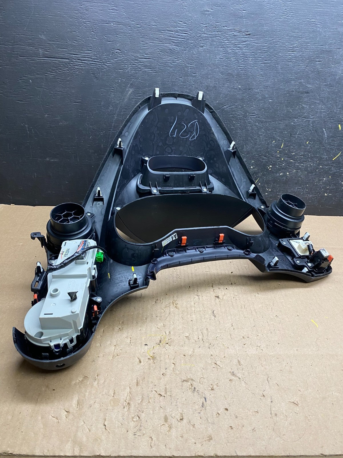 2010-2014 Honda Insight Speedometer Instrument Cluster Dash Trim Oem t4708 DG4