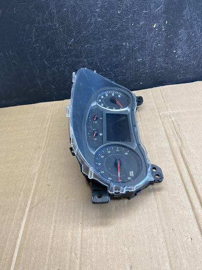 2018 2019 GMC Acadia Speedometer Cluster AD7063 DG1