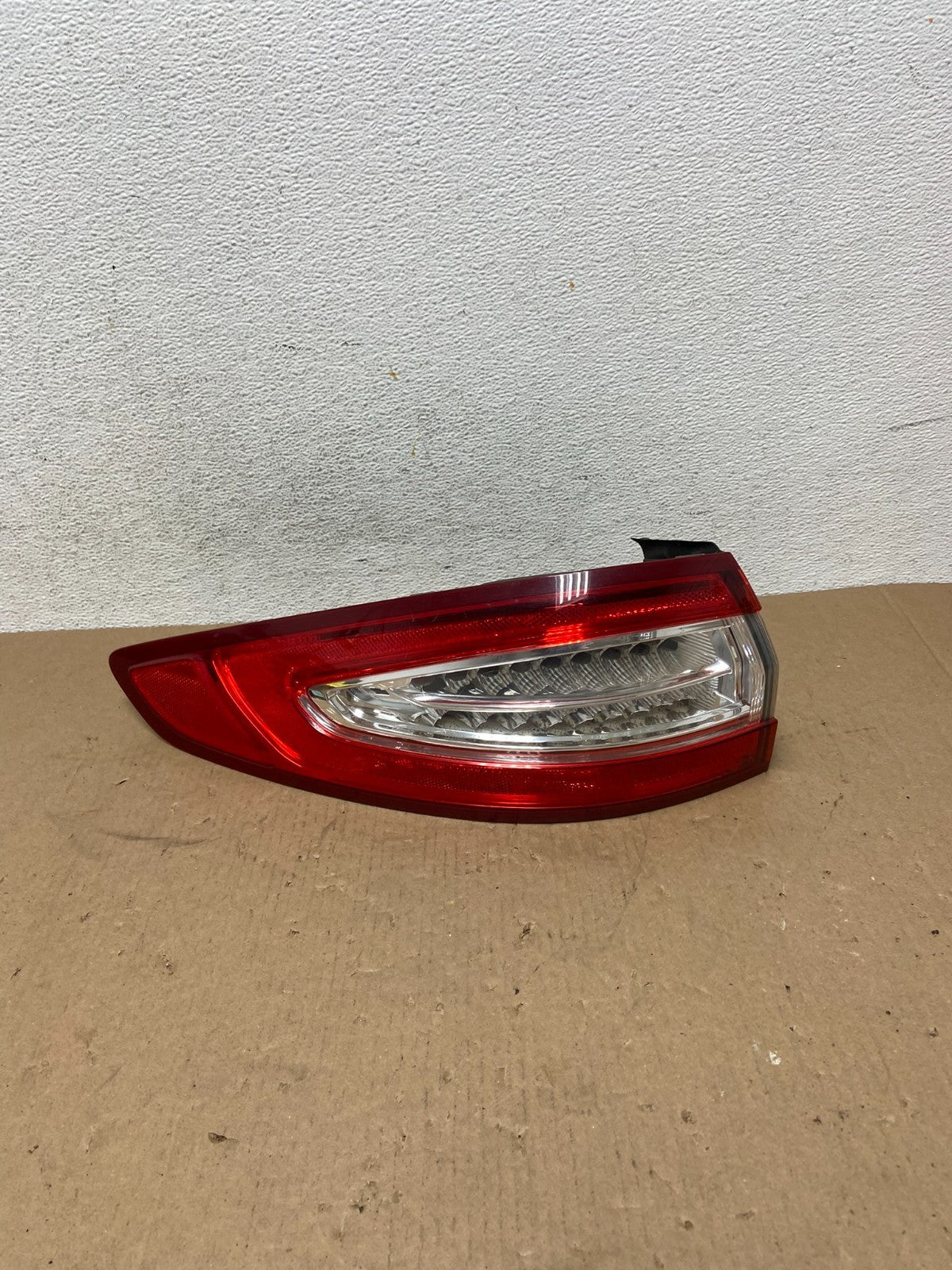 2013 to 2016 Ford Fusion Left Driver LH Side Tail Light AD6514 DW0