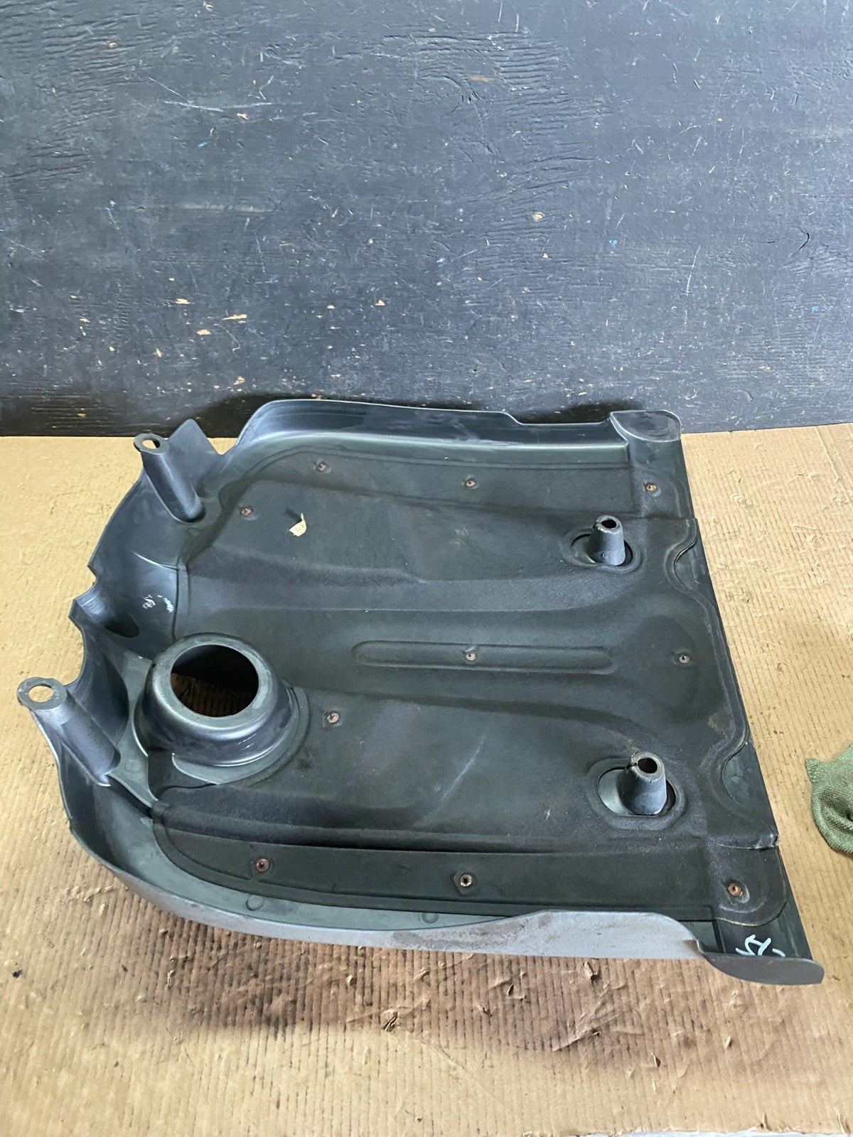 2003 - 2006 Hyundai Santa Fe 3.5L V6 Engine Motor Cover P5837 DG7
