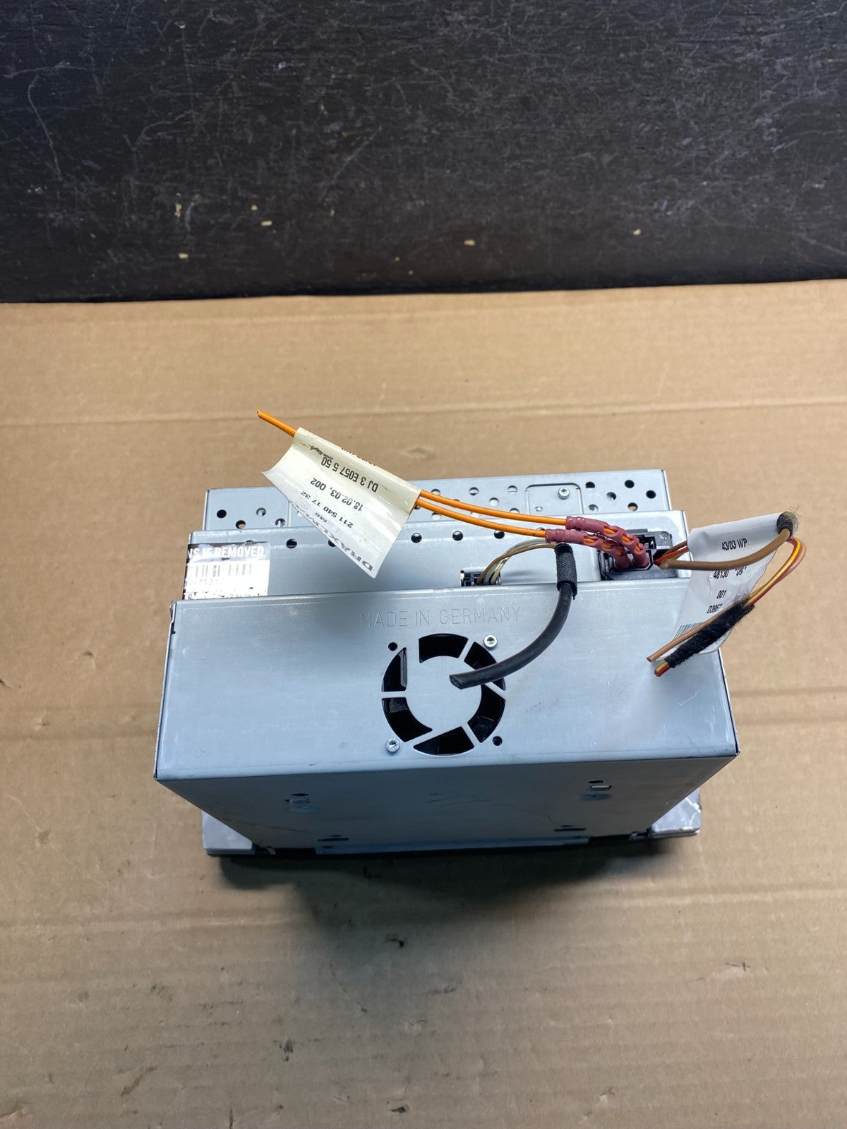 2003 2008 Mercedes E320 E350 Head Screen Display Radio CD Player Stereo AE81615