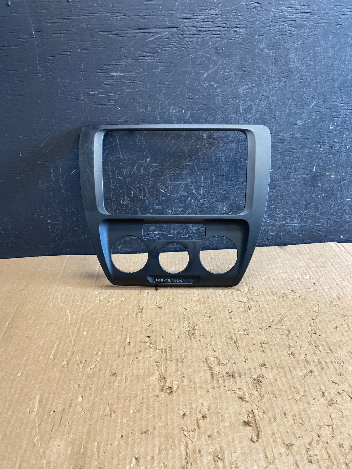 2011 to 2014 Volkswagen Jetta Panel Radio Climate Control Bezel Trim af1609 DG0