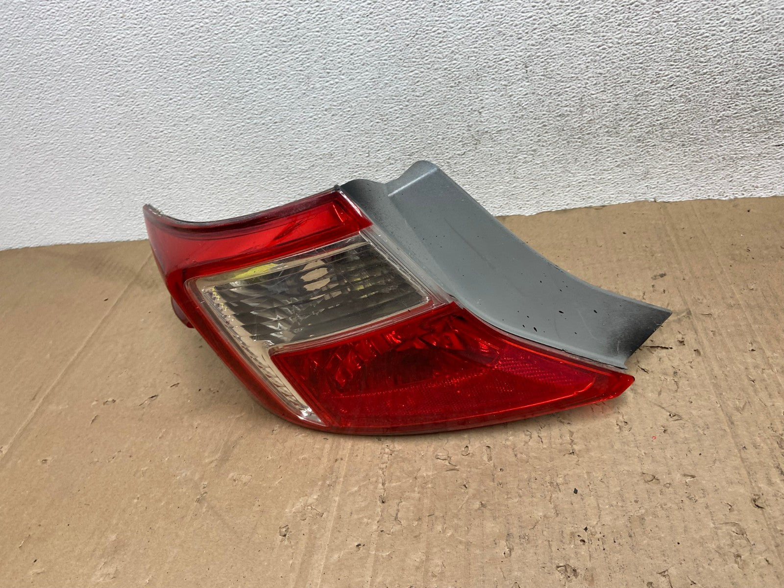 2012 2013 2014 Toyota Camry Left Driver LH Side Tail Light AE9324 LK1