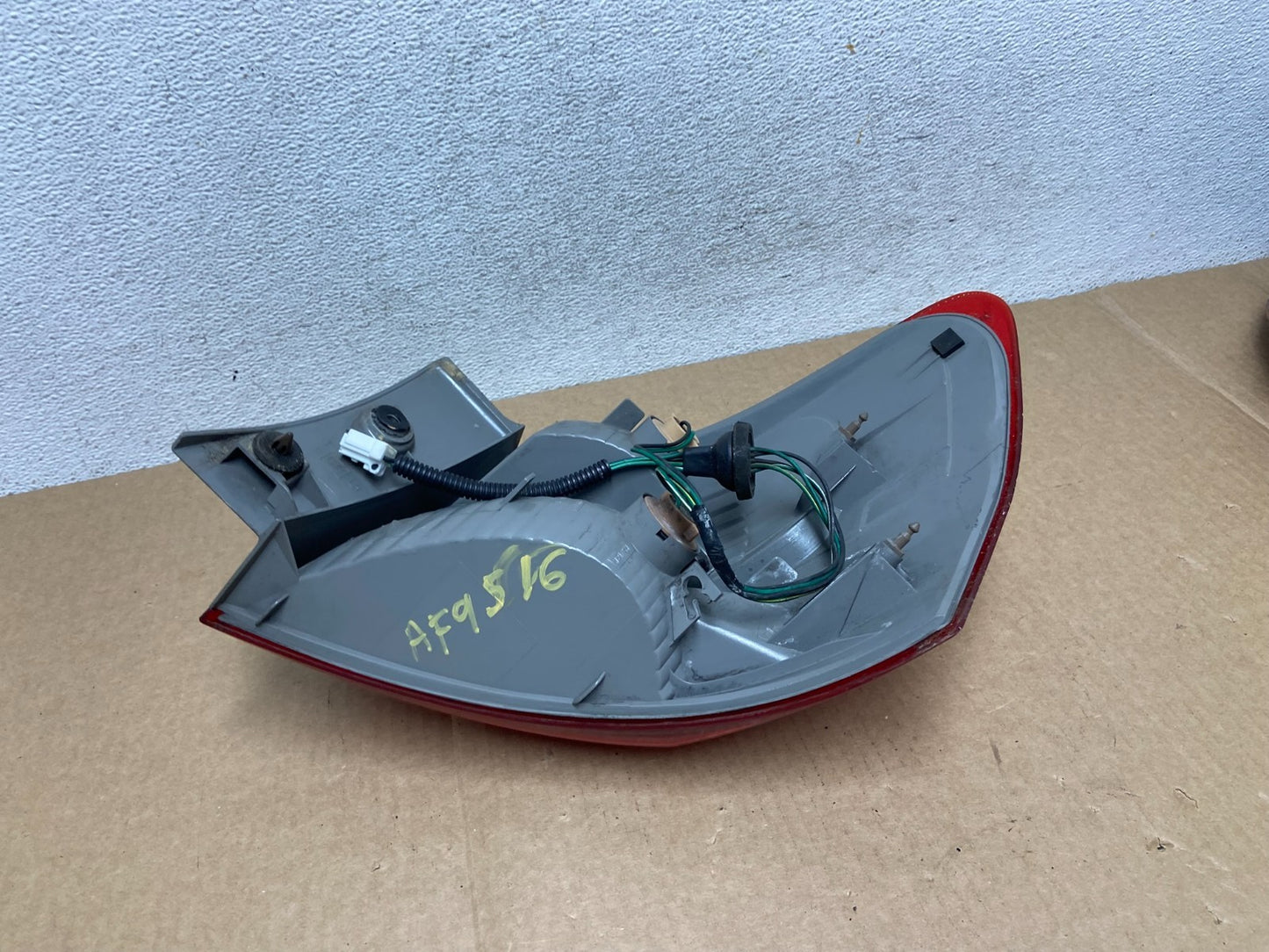 2008 to 2015 Nissan Rogue Left Driver Lh Side Tail Light AF9516 DW5