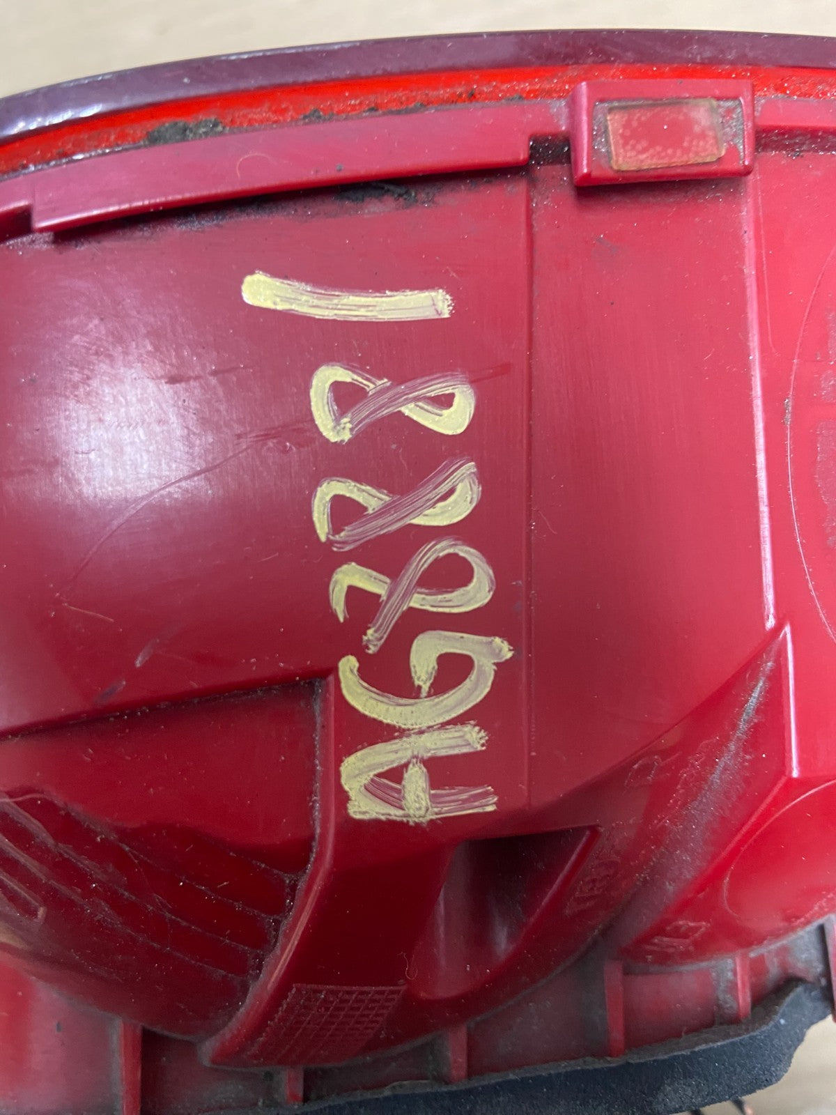 2012-2017 Volkswagen Tiguan Right Passenger Rh Side Inner Tail Light AG8881 DW5