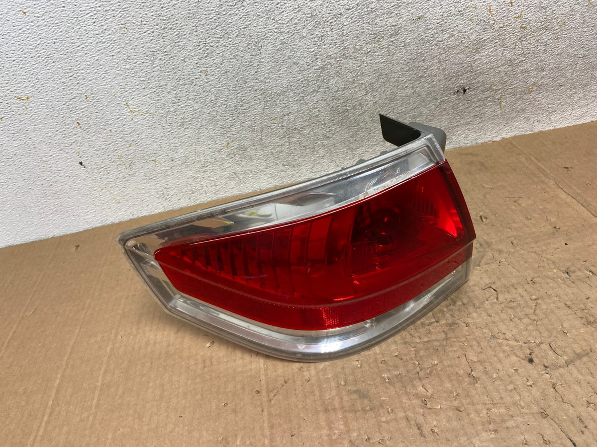 2008 2009 2010 2011 Ford Focus Sedan Left Driver Lh Side Tail Light AI5630 LK0