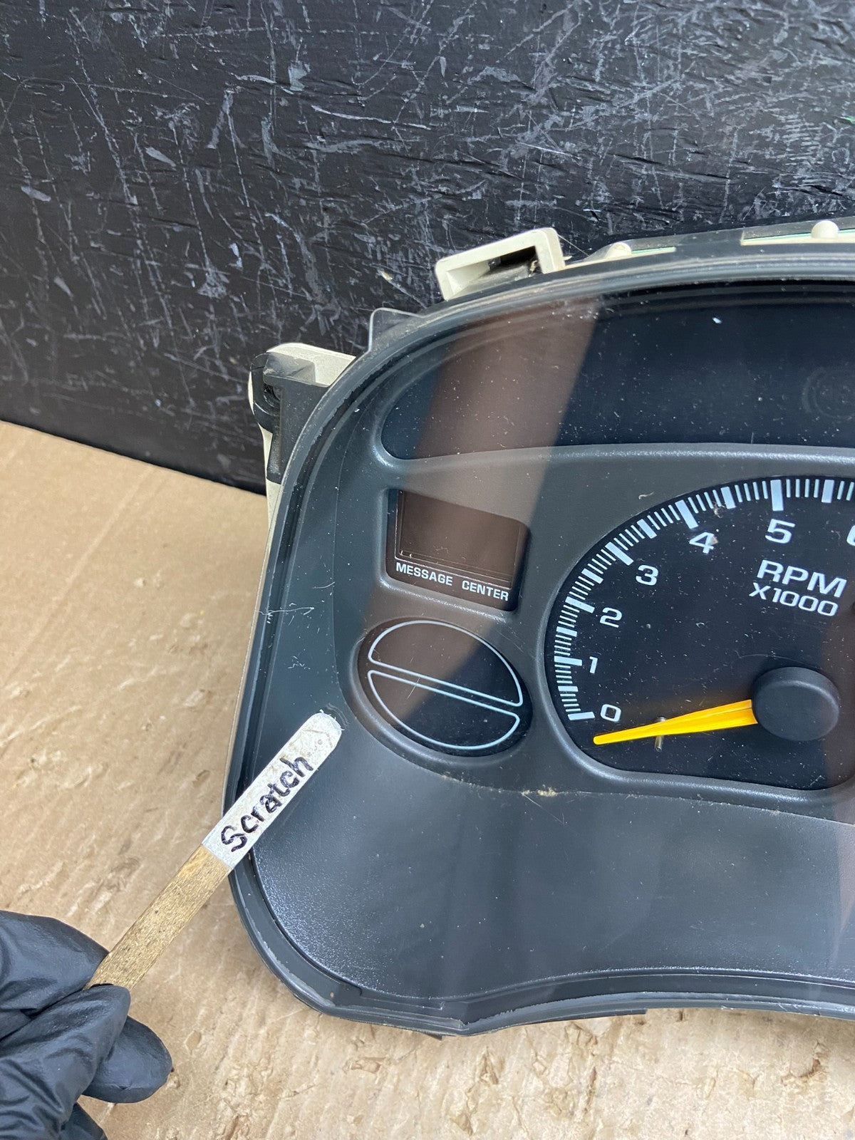 2002 GMC Yukon Speedometer Cluster Gauge af1636 DG1