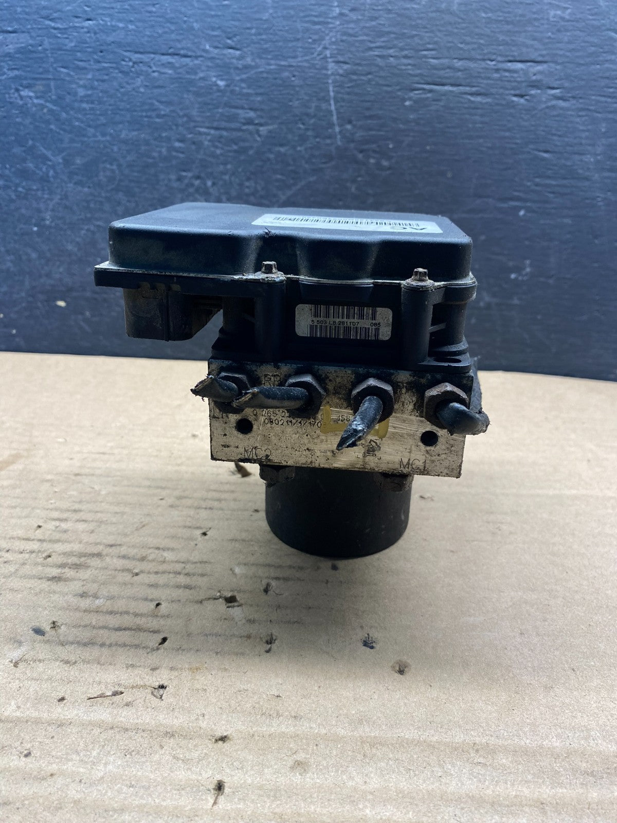 2008 GMC Yukon Chevrolet Tahoe ABS Anti Lock Brake Pump AE2234 DW3