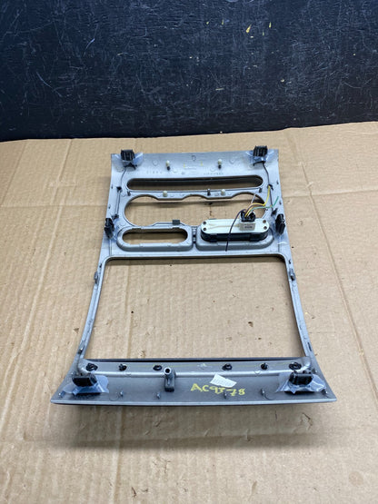 2007 - 2010 Ford Edge Heater Climate Control Radio Control Dash Bezel AC93784