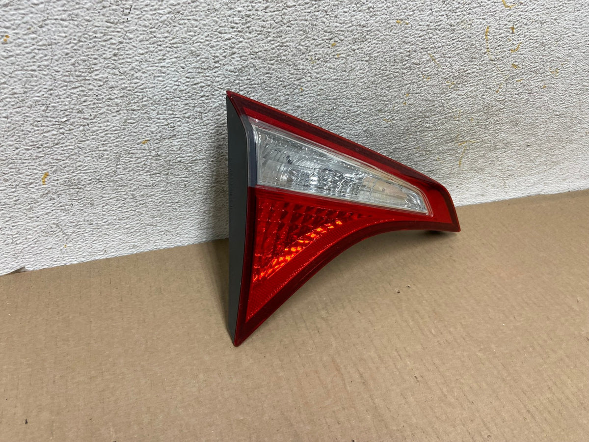 2014 2015 2016 Toyota Corolla Left Driver Lh Side Inner Tail Light AH5724 LK1