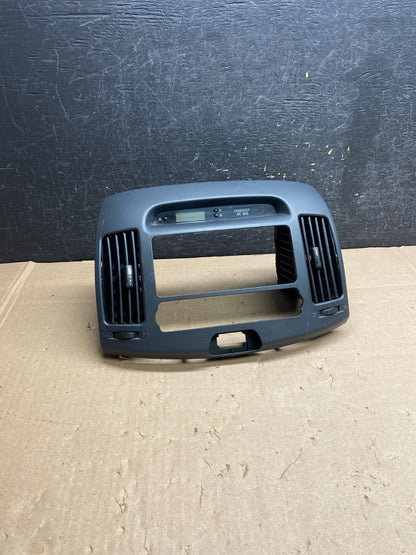 2007-2010 Hyundai Elantra Radio Heat AC Climate Control Air Vent Bezel AI6394 DG0