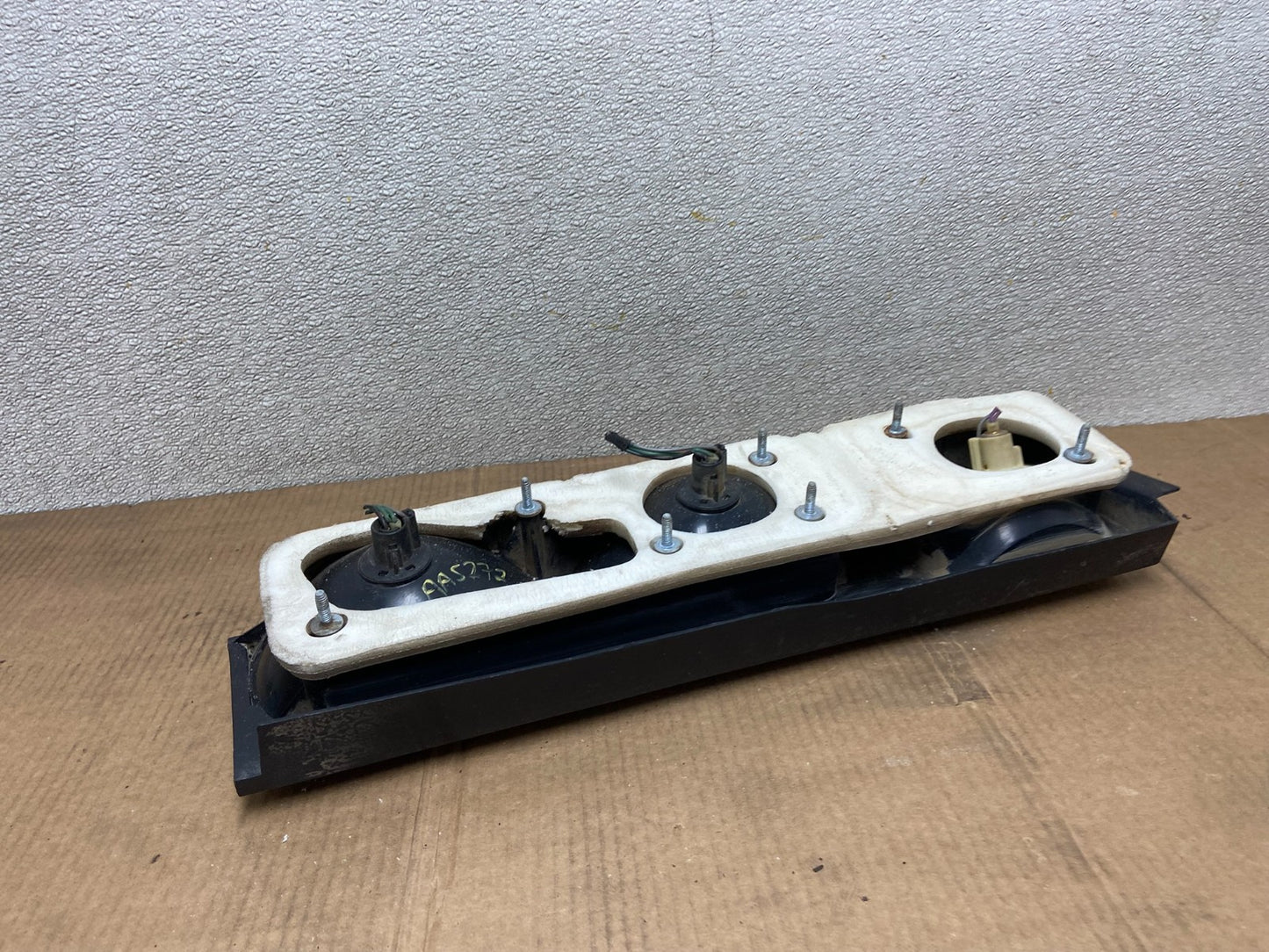 1982-1983 Chrysler Lebaron Left Driver LH Side Tail Light OEM AA5272 GD6