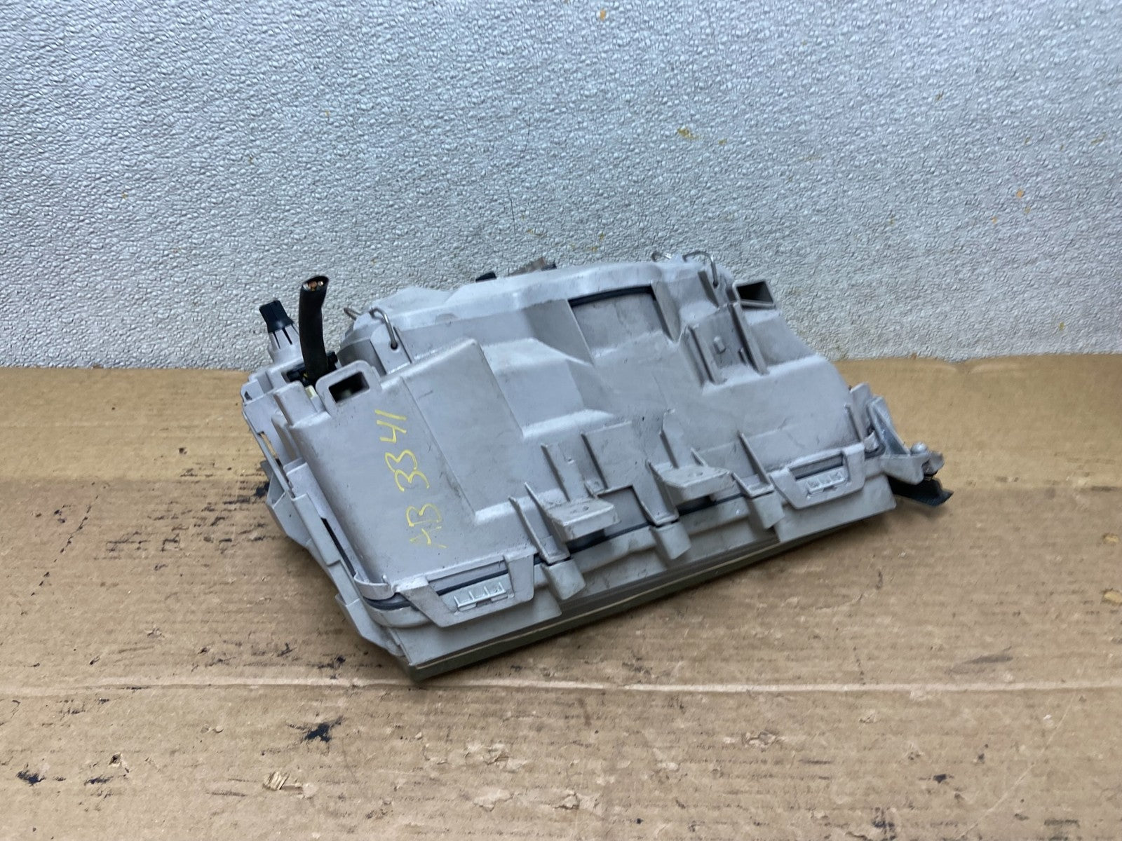 1994-1996 Mercedes C C230 W202 Front Left Driver LH Side Headlight AB3341 DG5