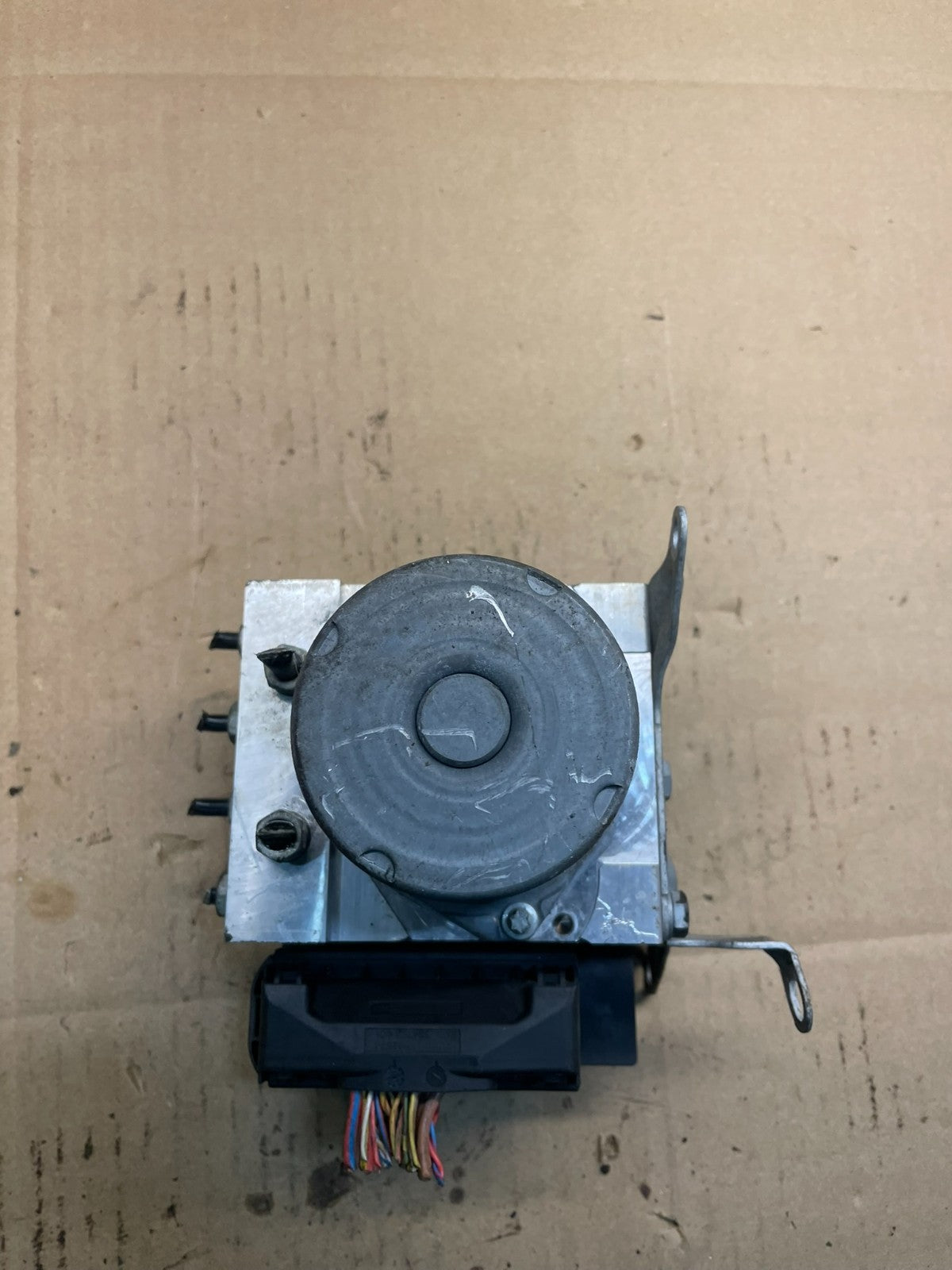 2007 to 2013 BMW 328i  ABS Anti-Lock Brake Pump 3451 6784868-01 OEM w6643 DG5