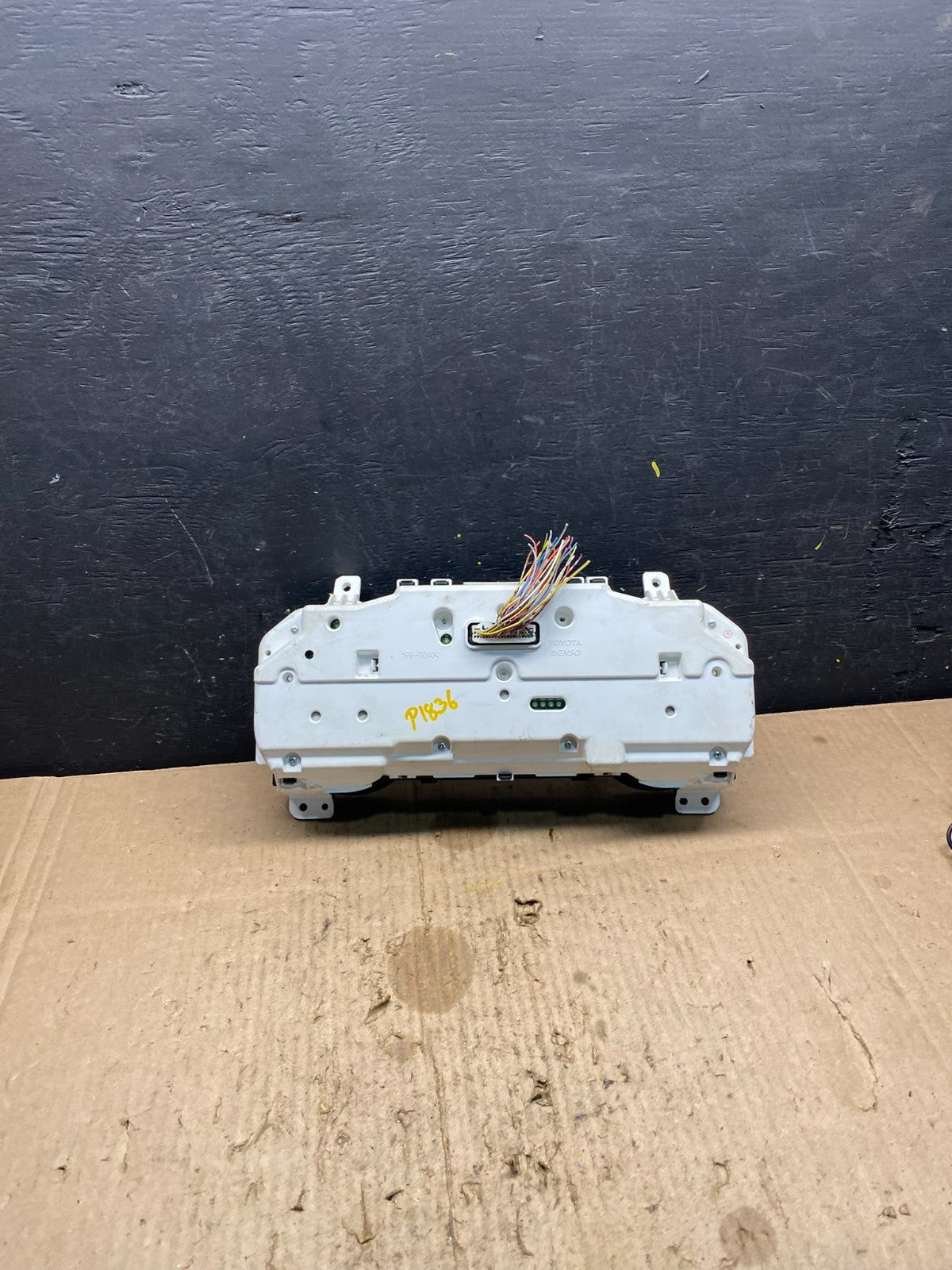 2007 Toyota Sienna Speedometer Cluster Gauge P1836 DG4