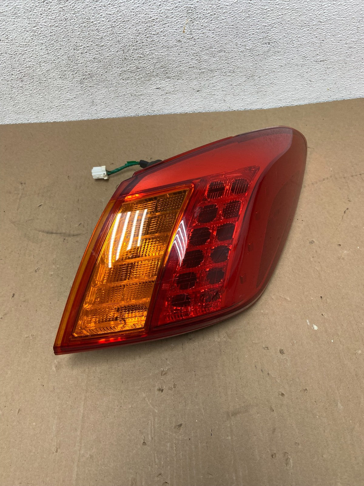 2009 2010 Nissan Murano Right Passenger Rh Side Tail Light AD6460 DW0