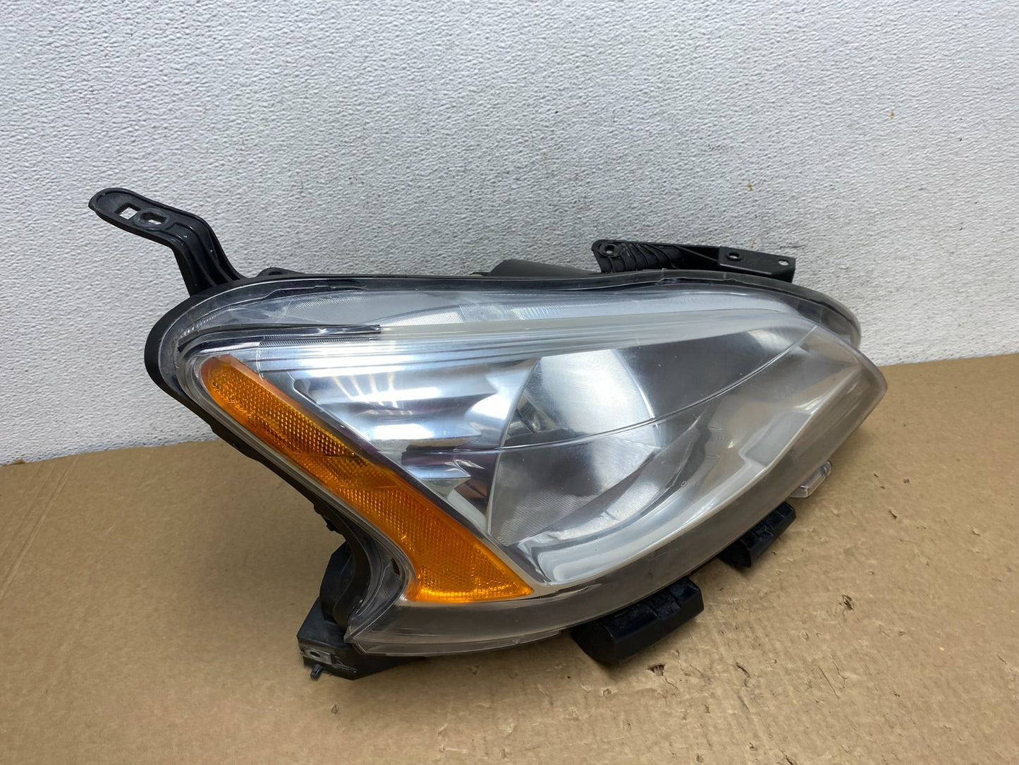2013 - 2015 Nissan Sentra W/LED Halogen Right Passenger Headlight AF7431 DW2