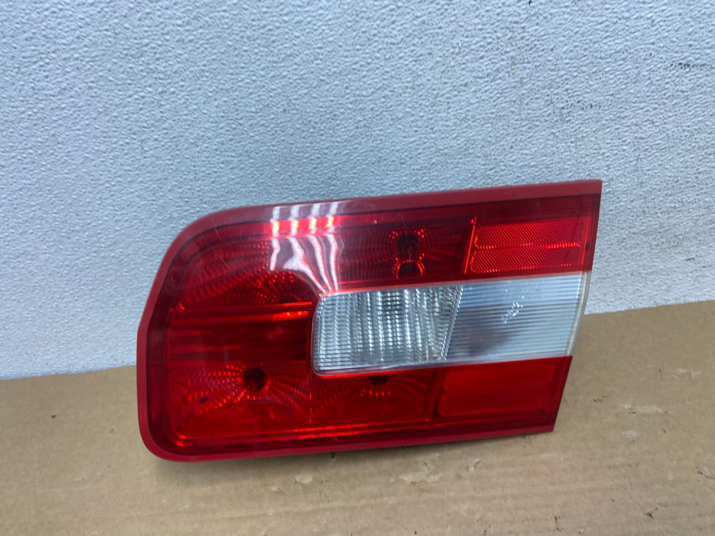 2007-2009 Lincoln Zephyr MKZ Right Passenger Side Tail Light Inner AD3902 LK0