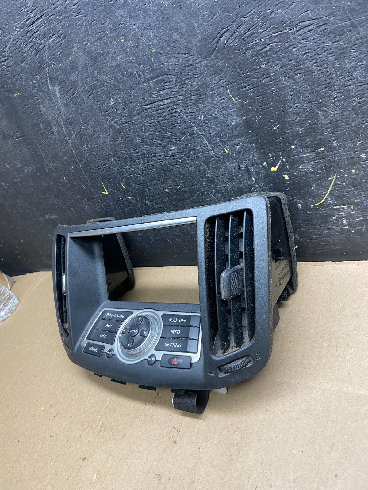 2008 - 2012 Infiniti G35 EX35 Radio Player Screen Panel Bezel t9254 DG2
