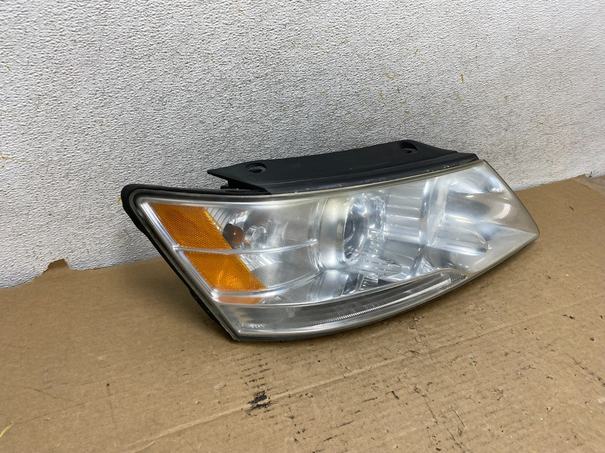 2009 to 2010 Hyundai Sonata Right Passenger RH Side Headlight Halogen AH8142 DW1