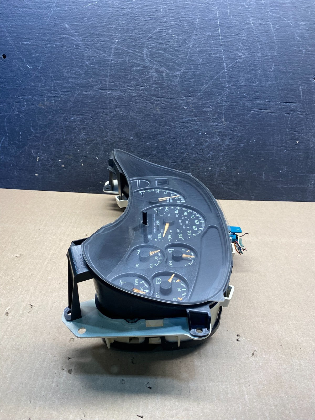 2002 GMC Yukon Speedometer Cluster Gauge AG7472 DG2