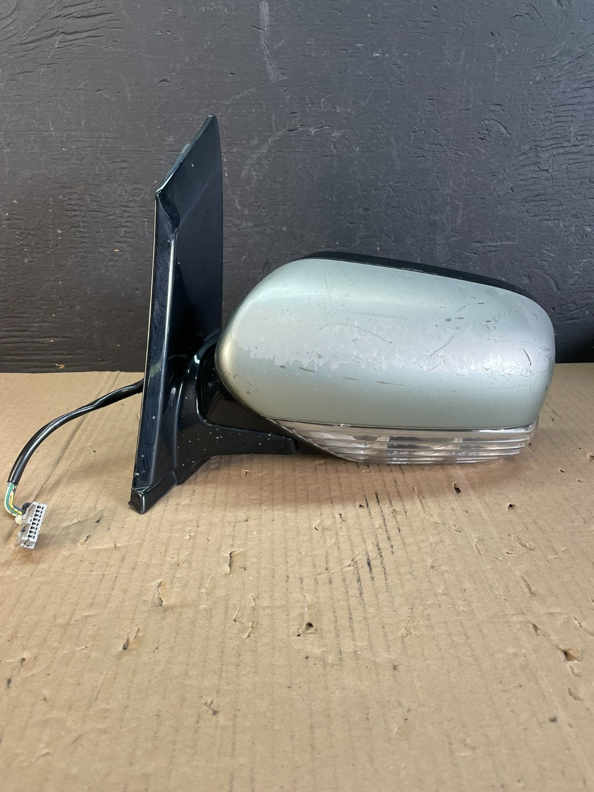 2006 to 2007 Subaru B9 Tribeca Left Driver LH Side Door Turn Sgn Mirror AD86690