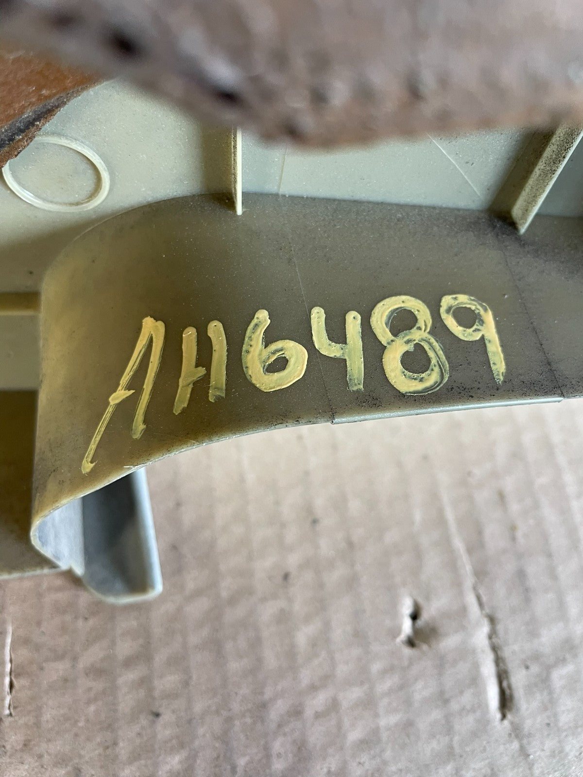 2008 to 2010 Toyota Highlander Top Engine Cover Lid AH6489 DG4