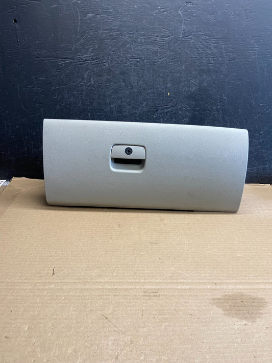 2007 - 2013 Chevrolet Tahoe Yukon Suburban Center Dash Storage AH1300 DG0