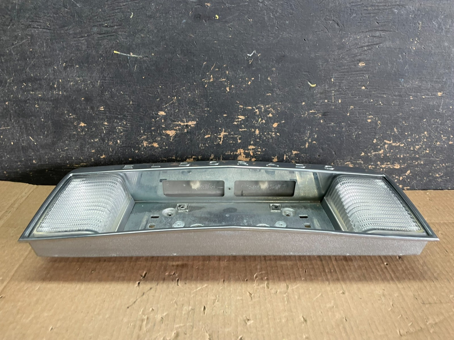 1992 to 2002 Cadillac Eldorado Car Rear License Plate Trim Panel AB3083 DG3