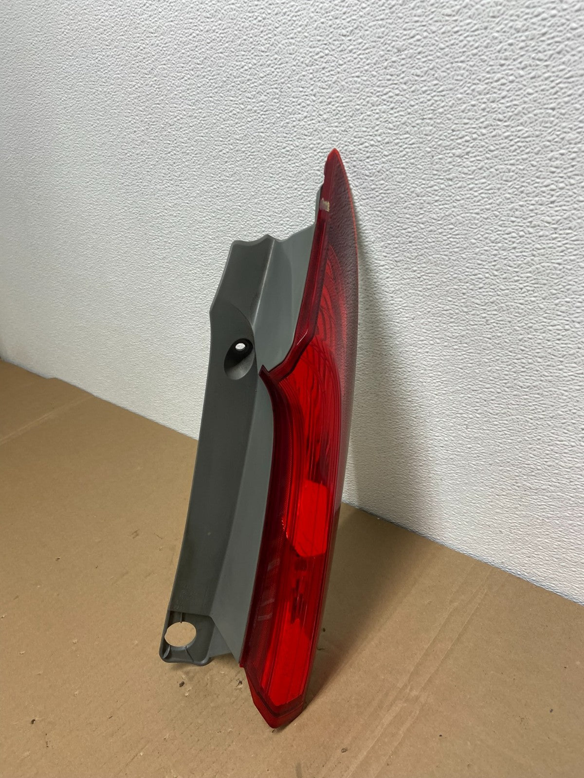 2012-2014 Honda Crv Cr-v Right Passenger Rh Side Upper Tail Light AB6376 DW1