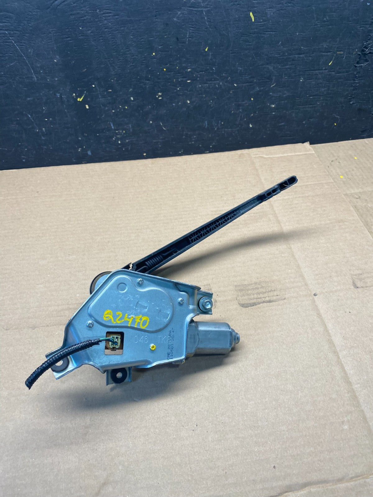 2010 to 2011 Honda Insight Rear Windshield Washer Wiper Motor q2470 DG5