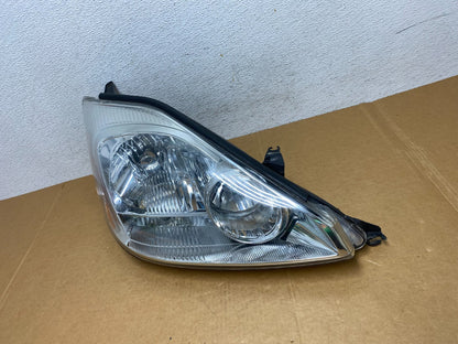 2004-2005 Toyota Sienna Right Passenger Halogen Headlight AD8934 DW1