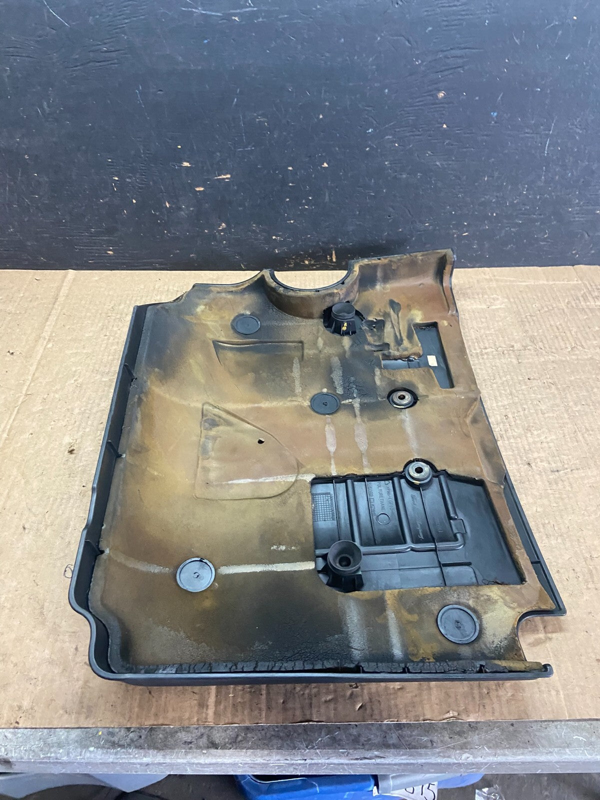 2002 to 2004  Lincoln Navigator 5.4L V8 Engine Motor Cover O3295 DG7