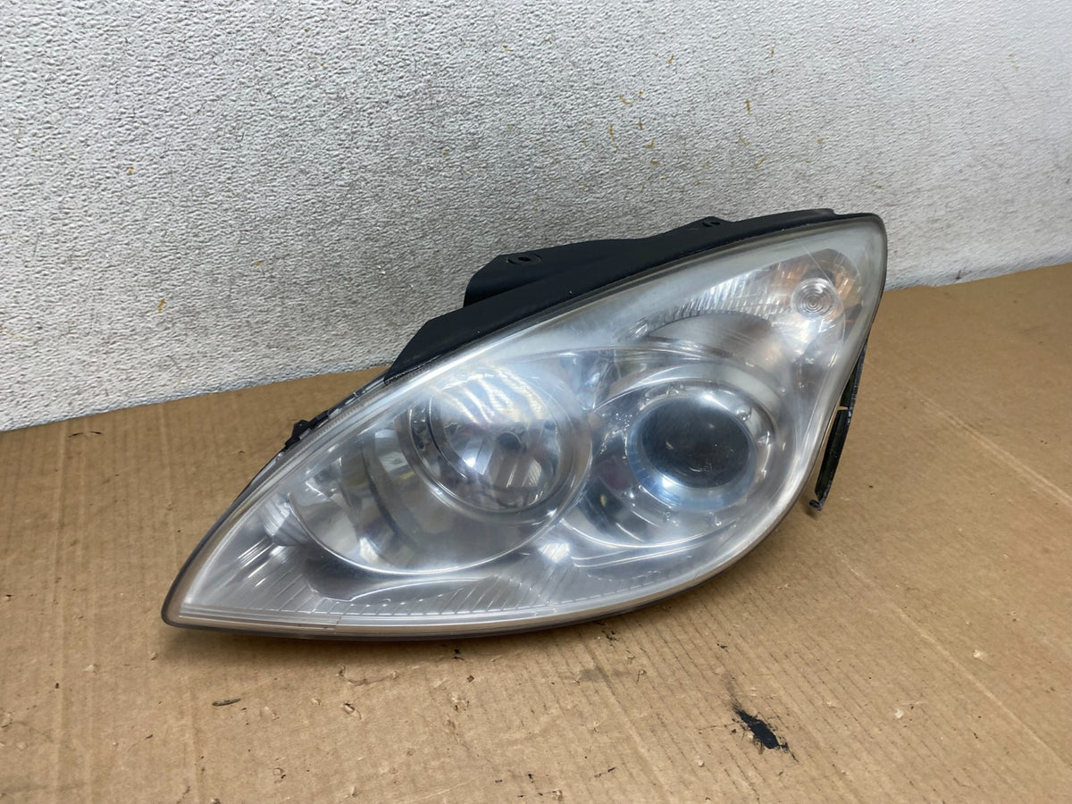 2010 to 2012 Hyundai Elantra Touring Left Driver Headlight Halogen AI8751 DW2