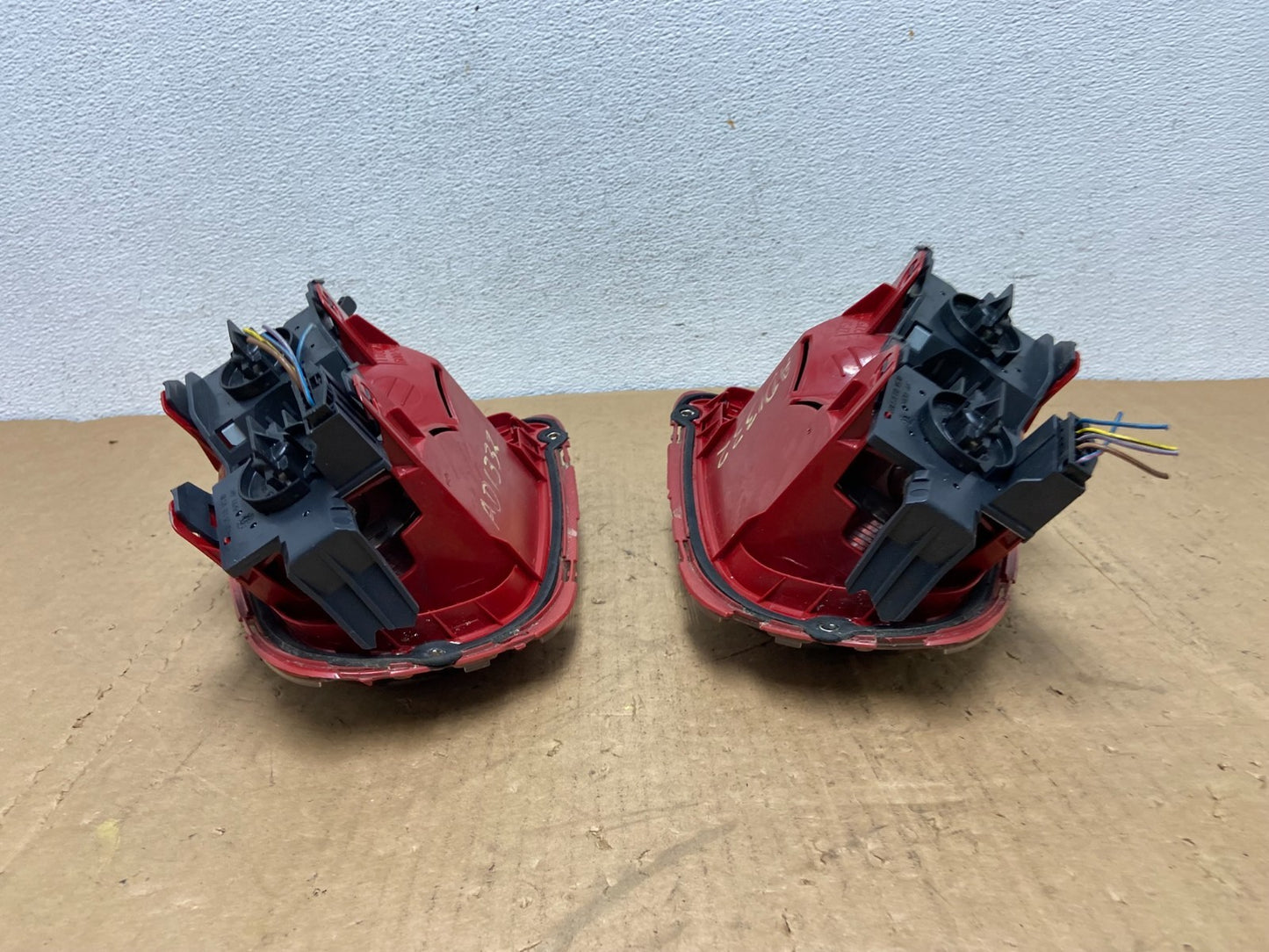 2008 2009 2010 Mini Cooper Hatchback Left+Right Tail Lights AD1332 DW7