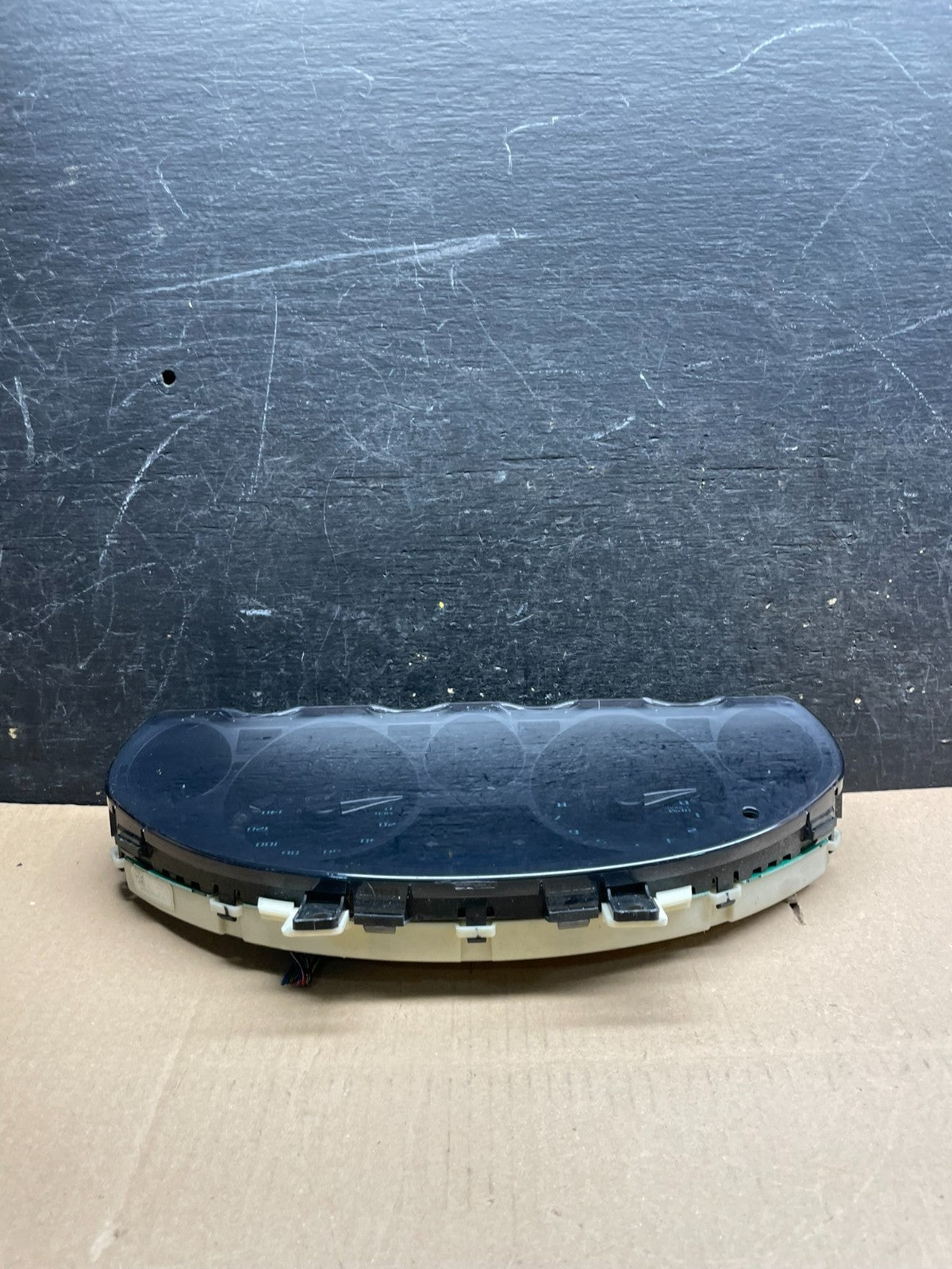 2008 to 2012 Buick Enclave Instrument Gauge Cluster Speedometer OEM U1367 DG2