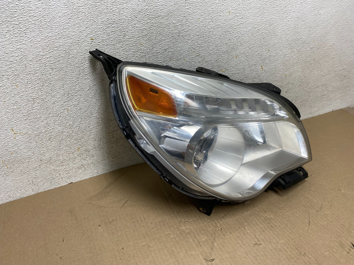 2010 - 2015 Chevrolet Equinox Halogen Headlight Right Passenger Side AH6748 DW1
