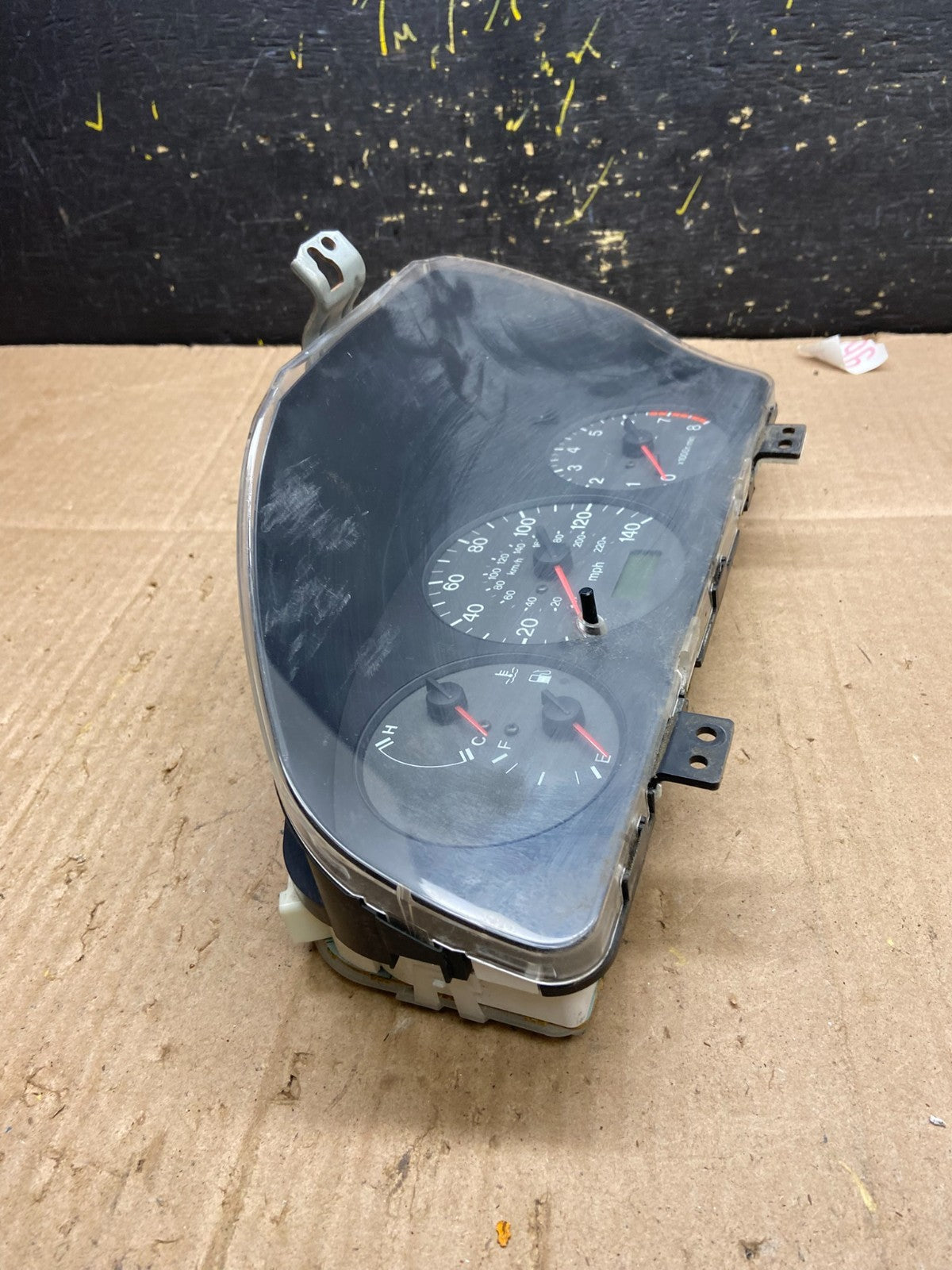 2001 to 2003 Mazda Pprotege Speedometer Cluster Sedan AA81082