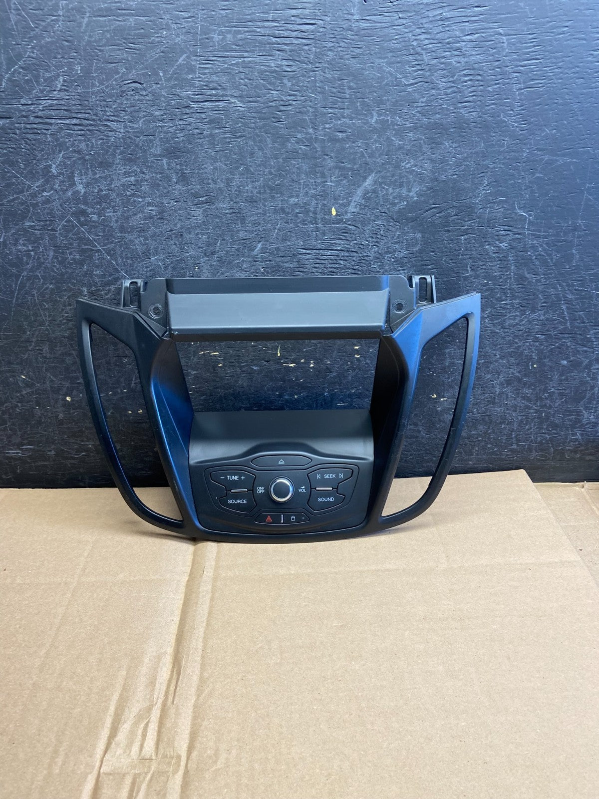 2013 2014 2015 2016 Ford Escape Dash Radio Control Panel Bezel ai5938 DG0