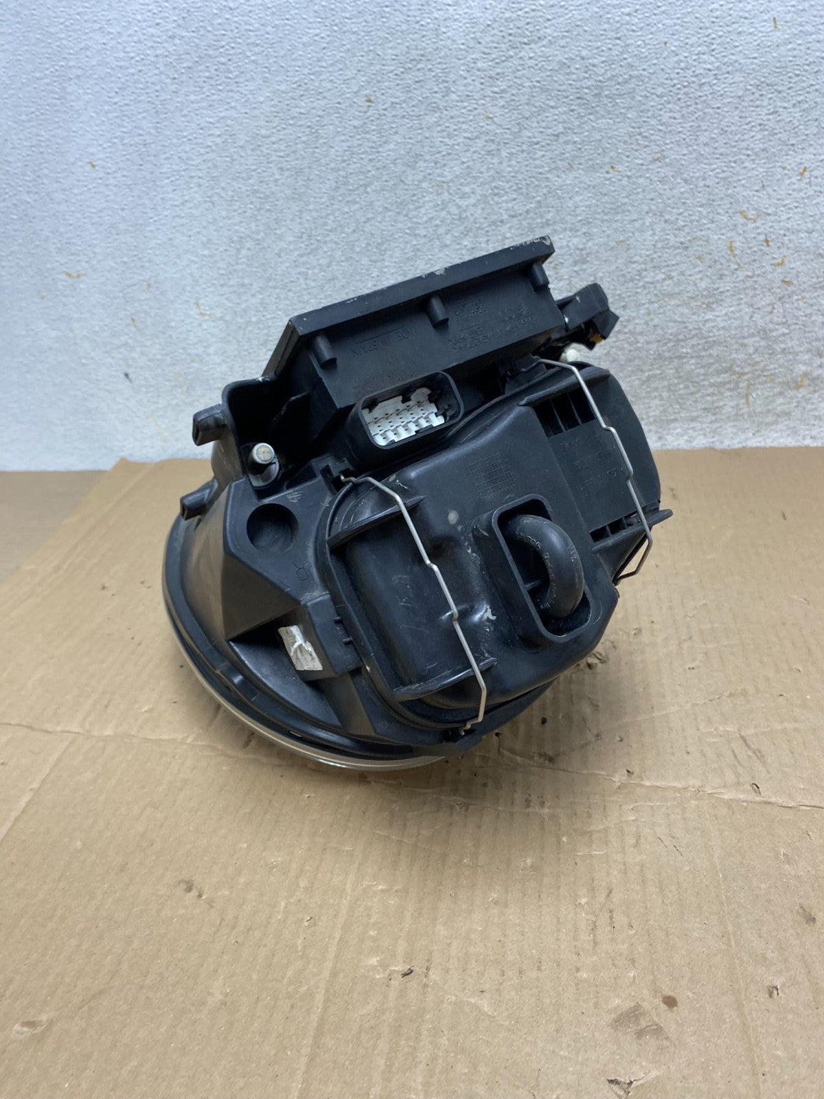 2004 2006 Porsche Cayenne Right Passenger Side Xenon HID Headlight AI1226 DW5