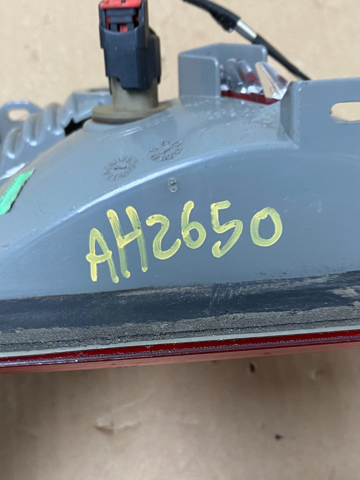 2011-2013 Jeep Grand Cherokee Left Driver Side Lh Inner Tail Light AH2650 DW9