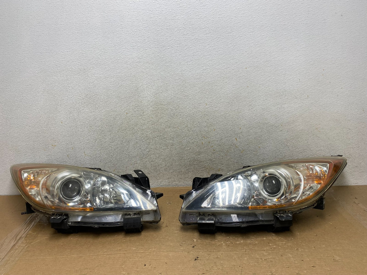 2010-2013 Mazda 3 Halogen Left+Right Side Headlights AH8884 DW0