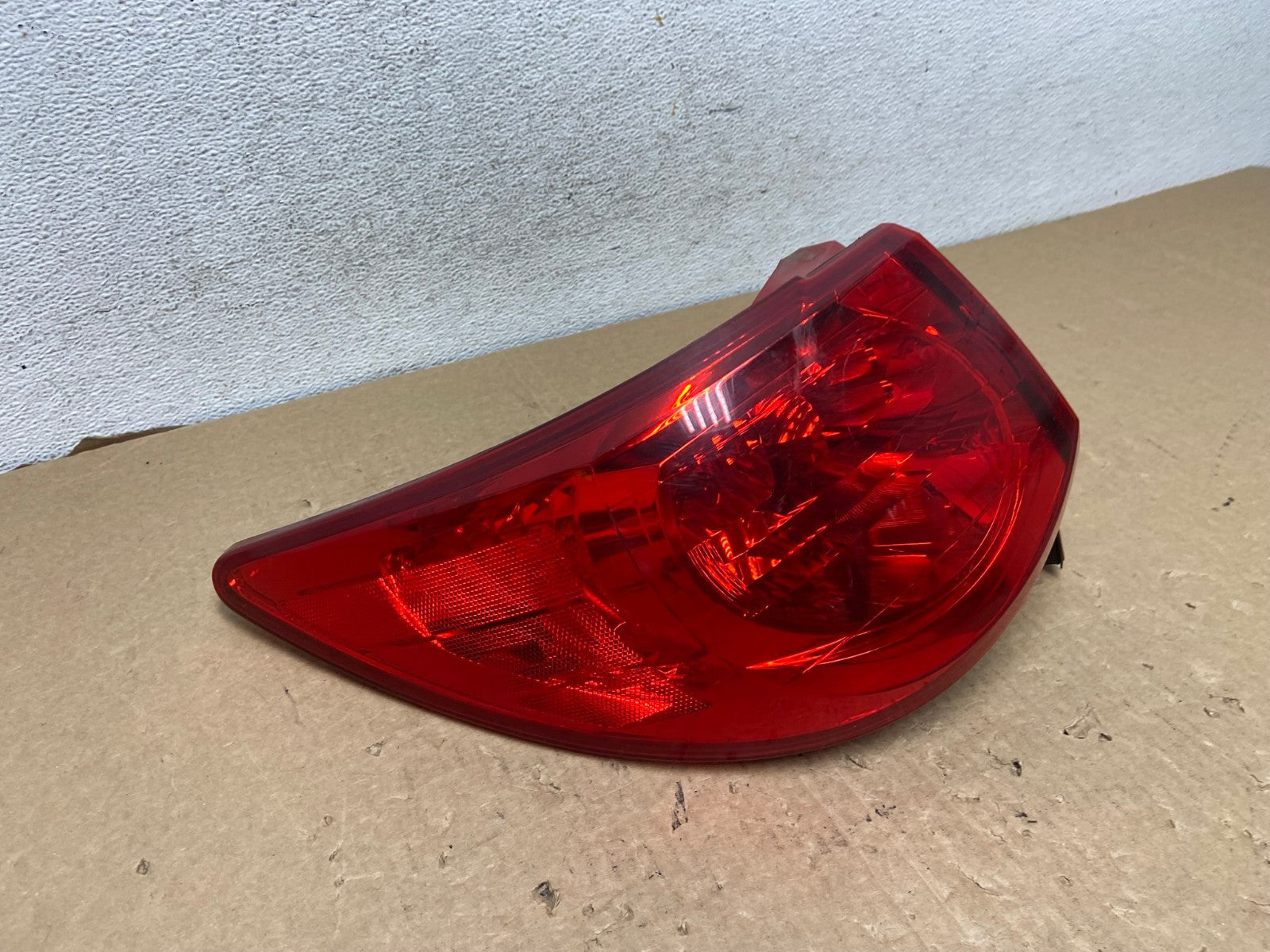 2009 2010 2011 2012 Chevrolet Traverse Left Driver LH Tail Light AF7468 LK2