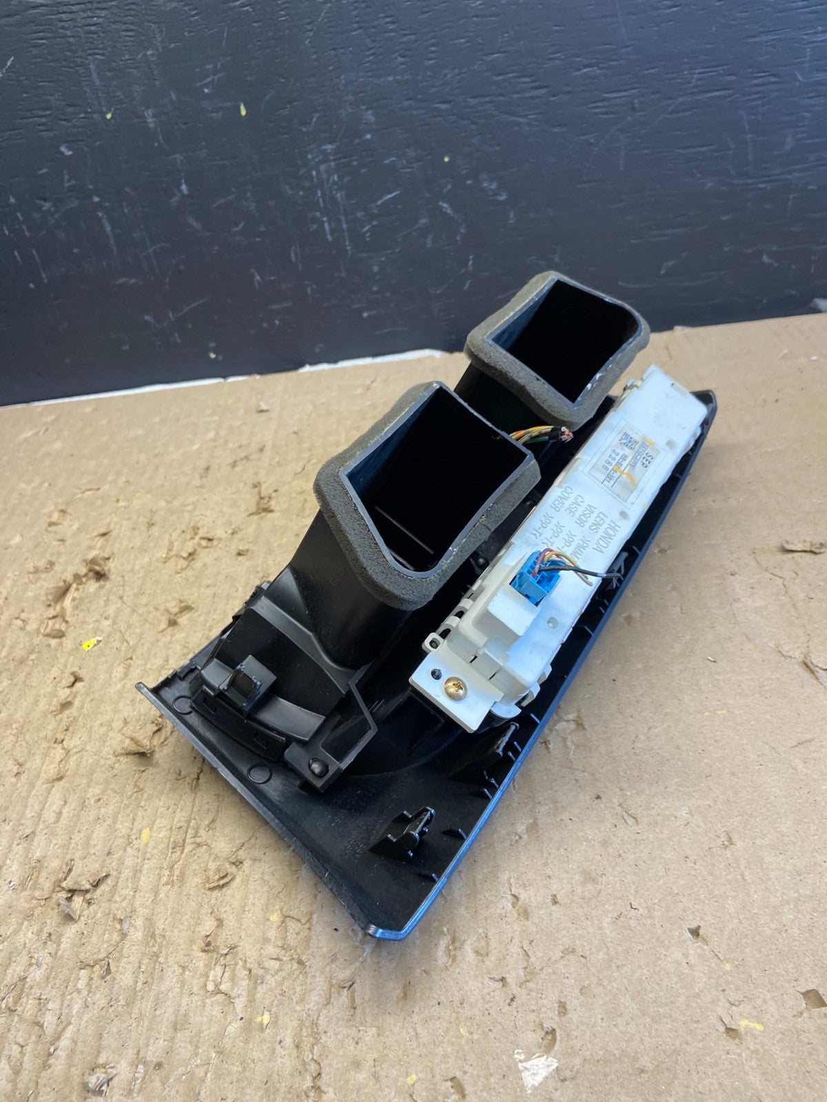 2004 to 2008 Acura TL Front Dash Dashboard AC Center Clock Air Vent AB5868 DG4