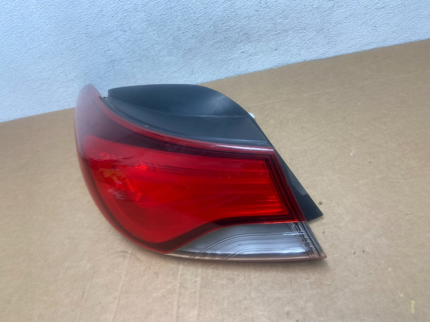 2014 2015 2016 Hyundai Elantra Sedan Left Driver LH Tail Light AD6022 DW1