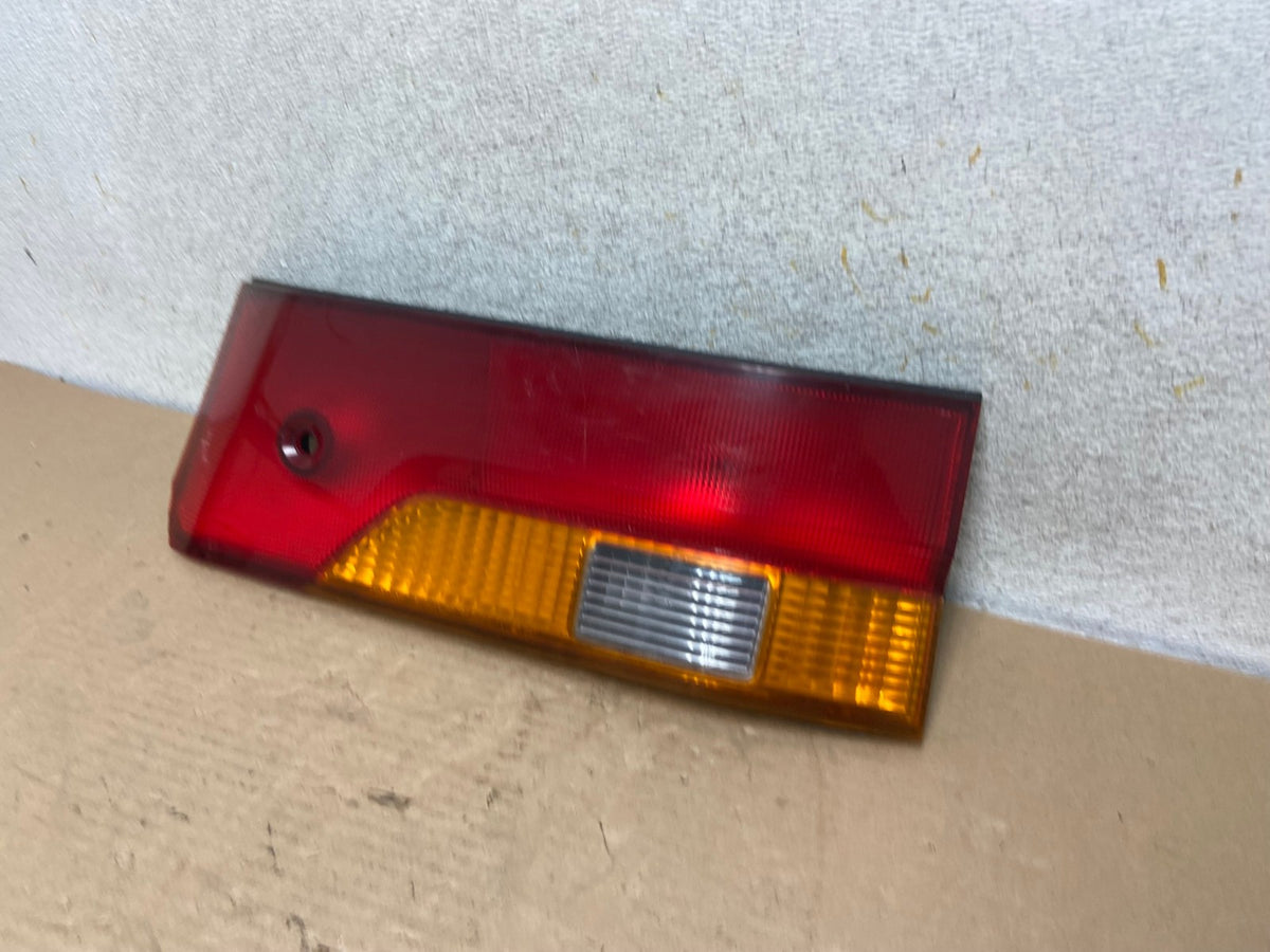2002-2004 Honda Odyssey Right Passenger RH Side Tail Light Inner AH9517 LK1
