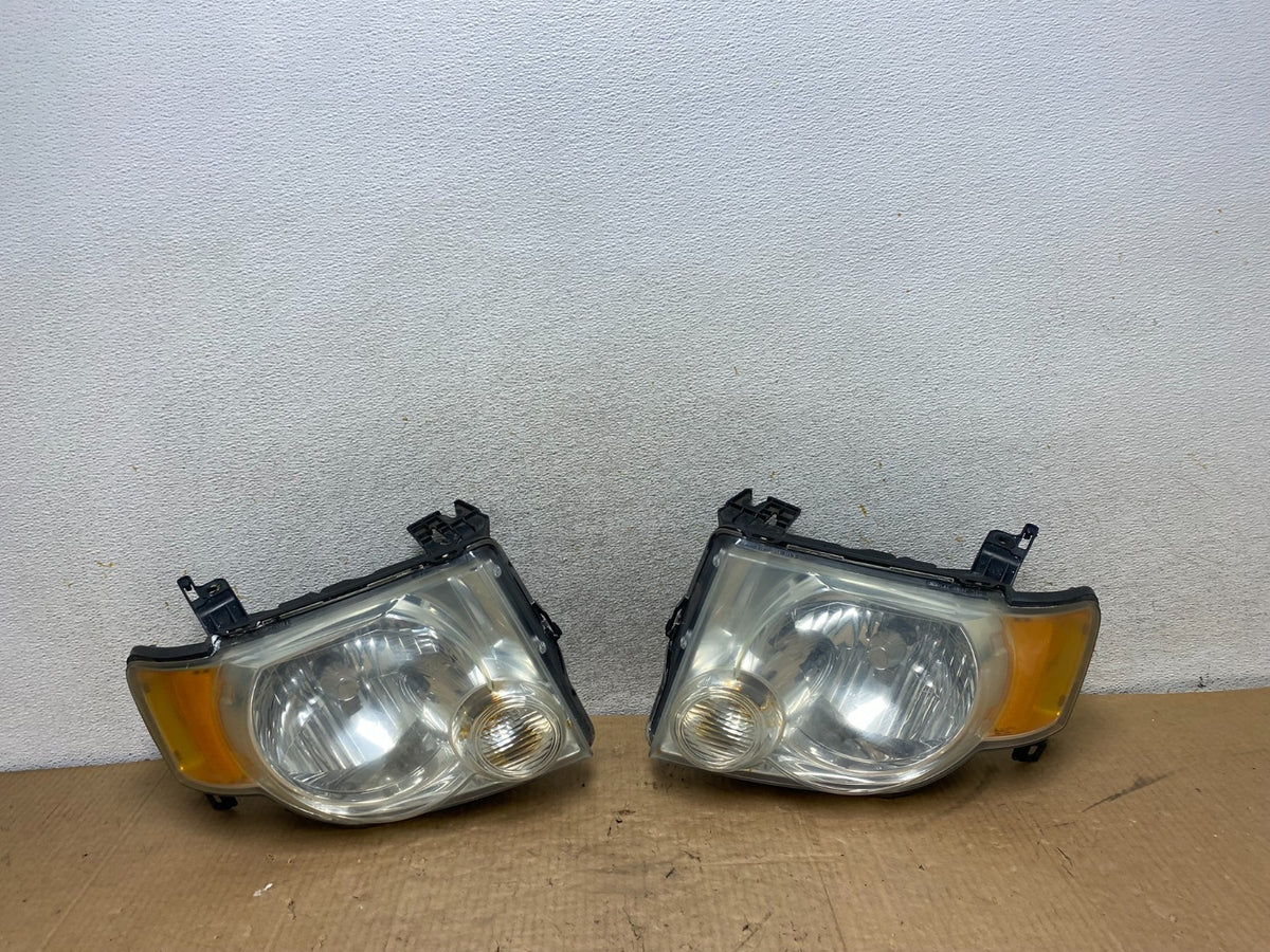 2008 to 2012 Ford Escape Headlights Left+Right Side Set Halogen AI8163 DW0
